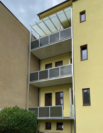 Ocelová lodžie
